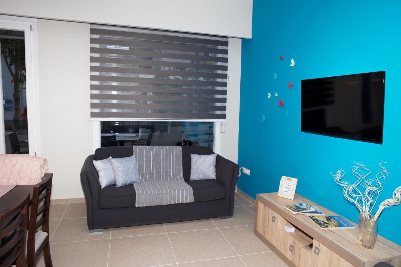 Giotis Apartment *